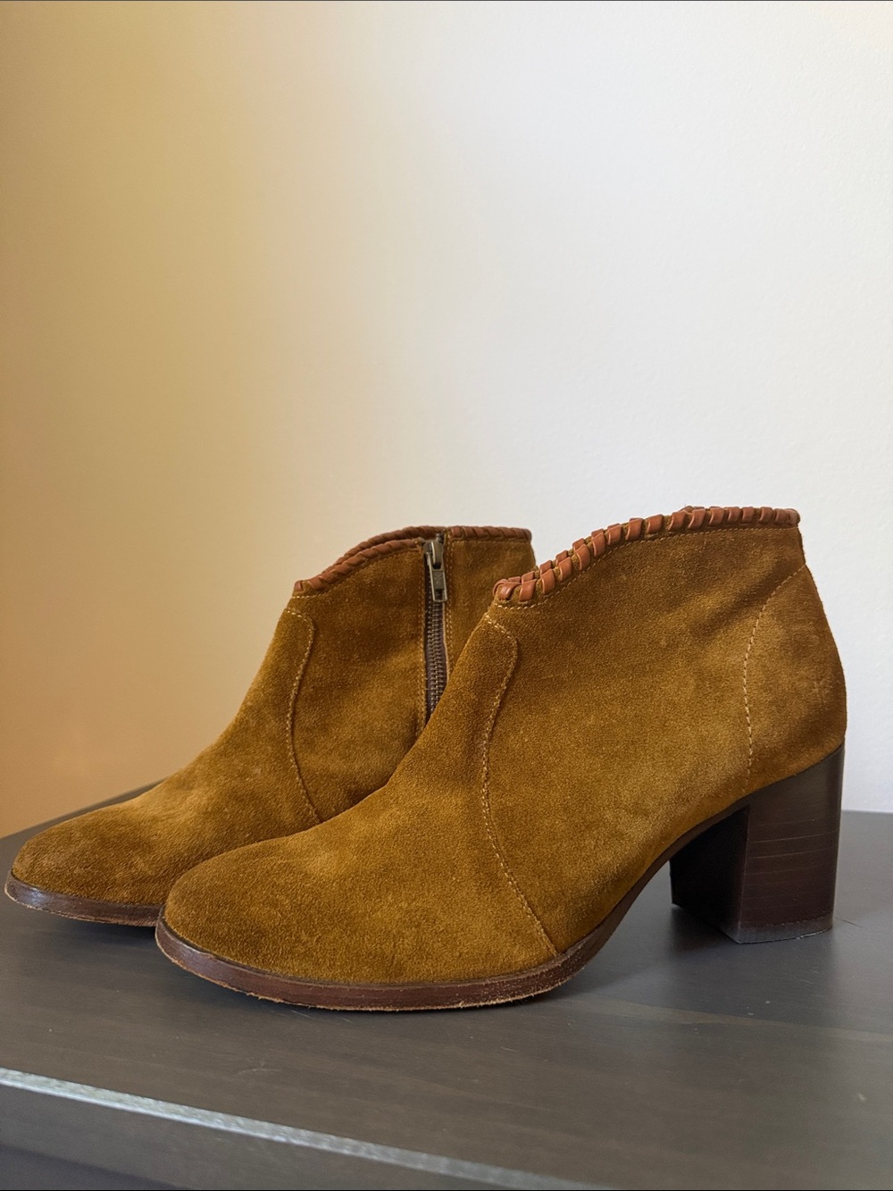 Frye Nora Whipstitch Suede Bootie- Chestnut Brown